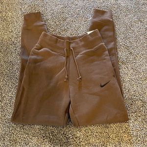 Nike Sportswear Phoenix Fleece - Women's High Waisted Joggers - Cacao Wow